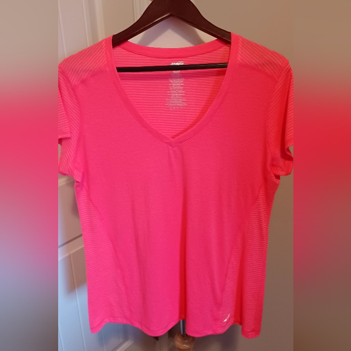 Avia Vibrant Pink VNeck Womens Top Sz Xl 0215